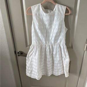 White Sleeveless Dress